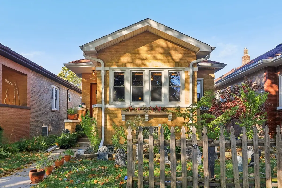 5026 N Hamlin Avenue, Chicago, IL 60625 - #1