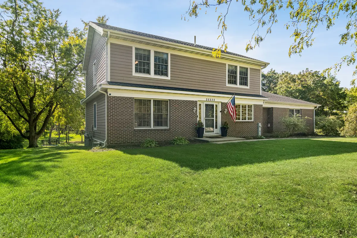25235 W Hermosa Avenue, Wauconda, IL 60084 - Image #1
