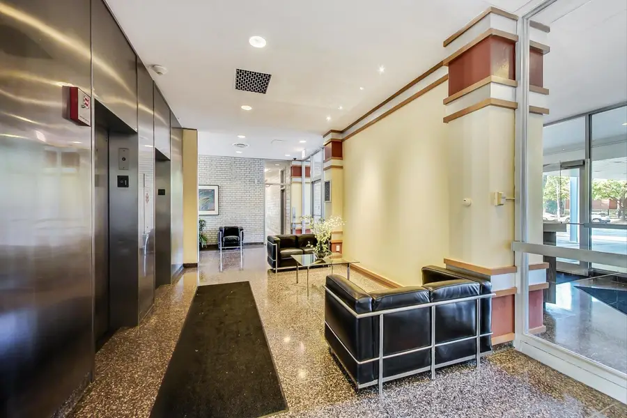 601 E 32nd Street #211, Chicago, IL 60616 - Image #2