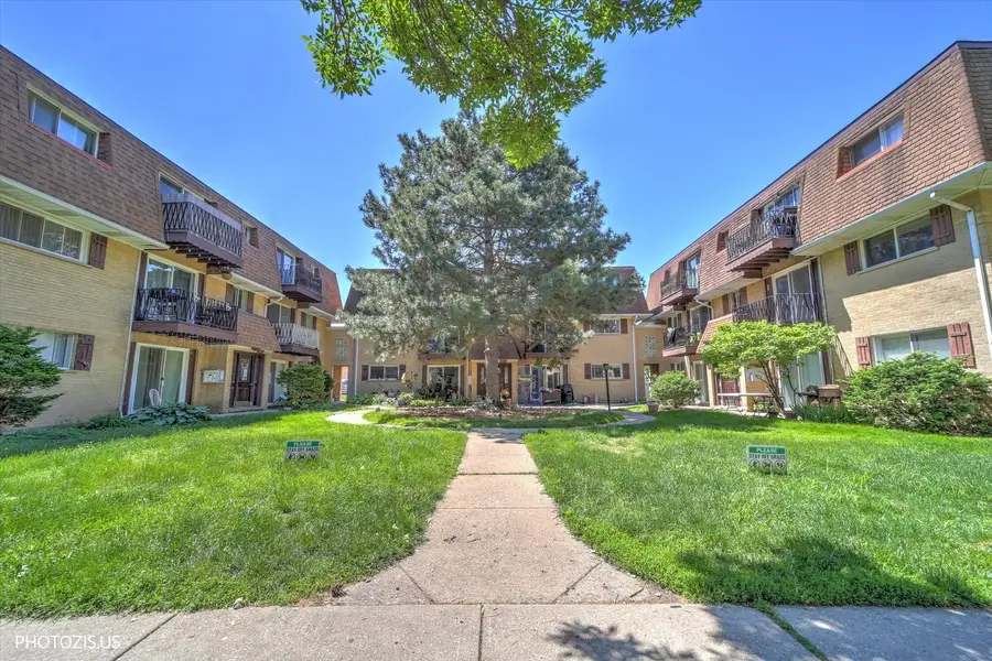 8559 W Rascher Avenue #2N, Chicago, IL 60656 - #3