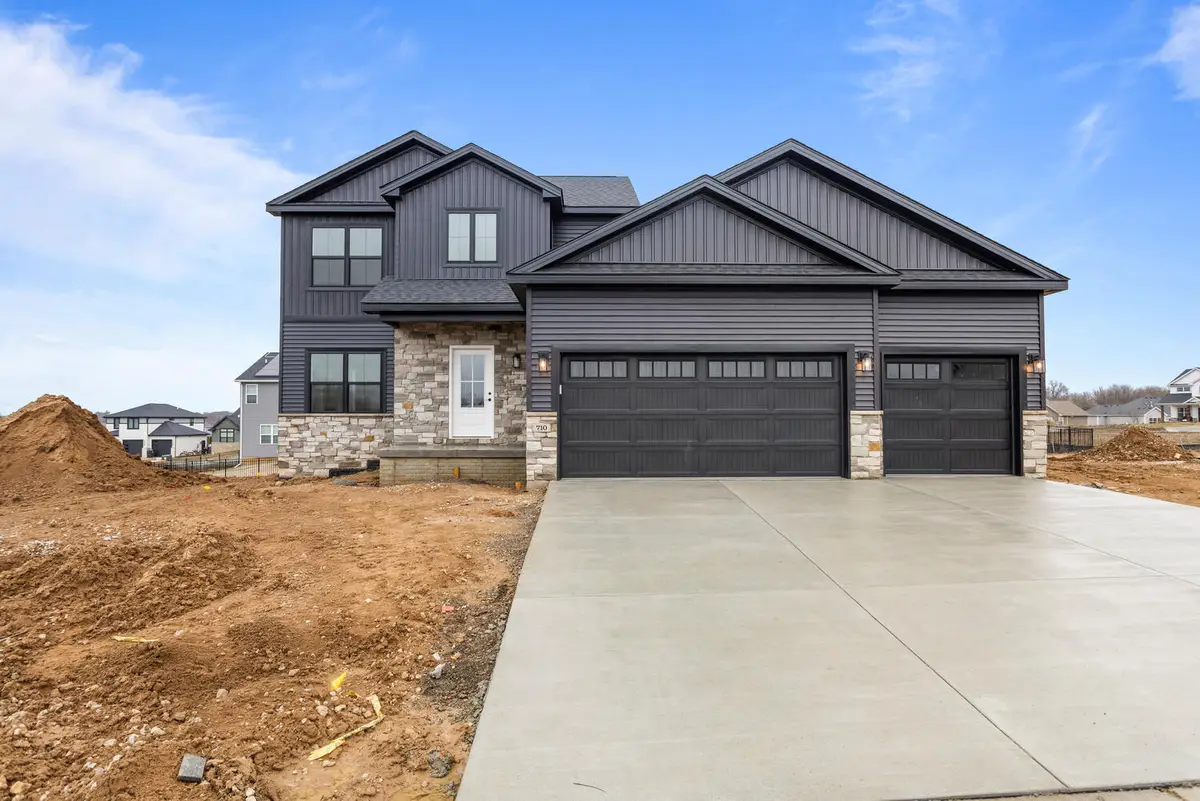 710 Wheatley Drive, Mahomet, IL 61853 - Image #1