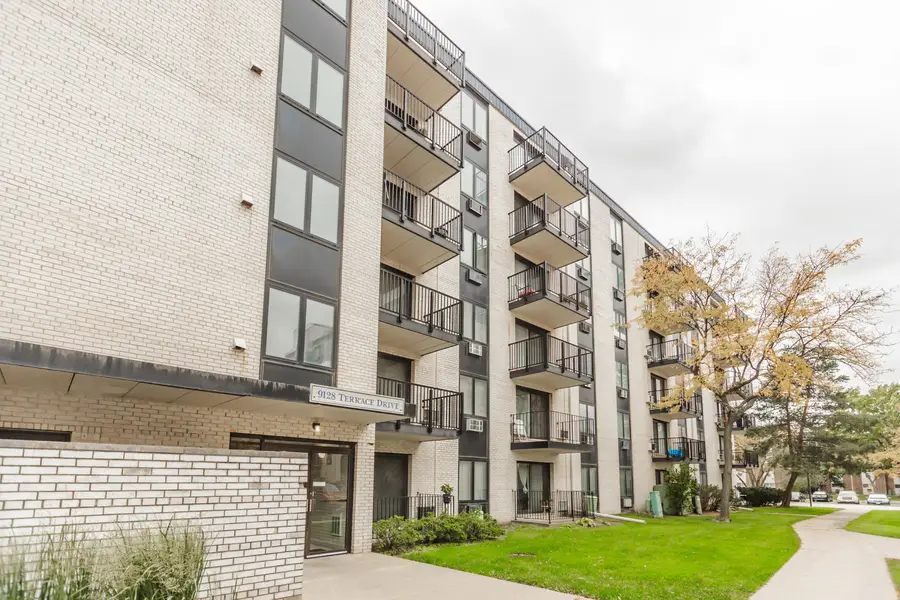 9128 W Terrace Drive #3B, Niles, IL 60714 - #2