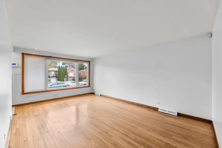 9747 S Harvard Avenue, Chicago, IL 60628 - Image #2