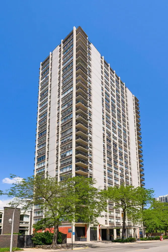 1355 N Sandburg Terrace #2201D, Chicago, IL 60610 - Image #1