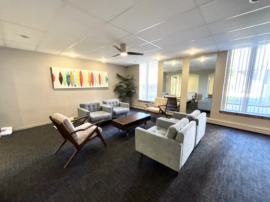 1321 S Finley Road #107, Lombard, IL 60148 - Image #3