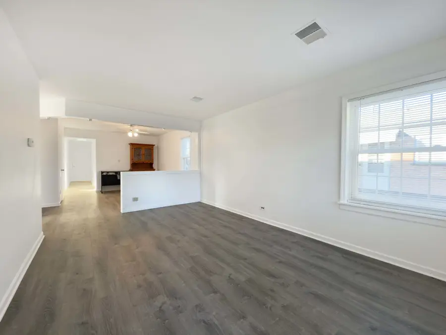 9535 Nerbonne Avenue, Franklin Park, IL 60131 - Image #3