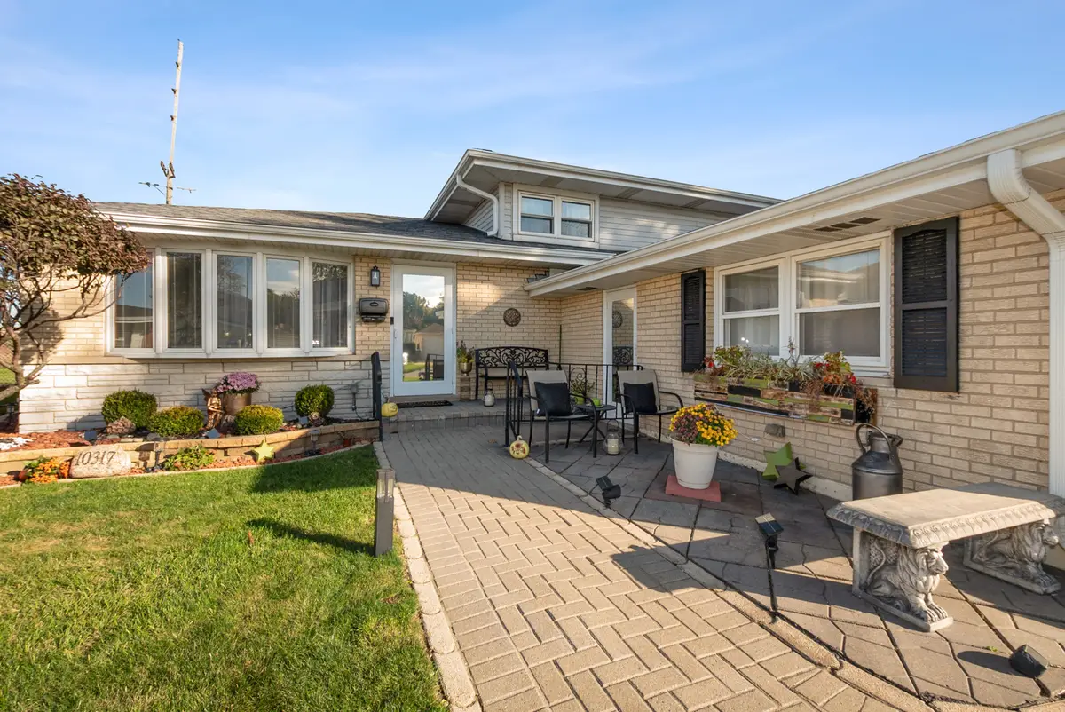 10317 Lacrosse Avenue, Oak Lawn, IL 60453 - Image #1