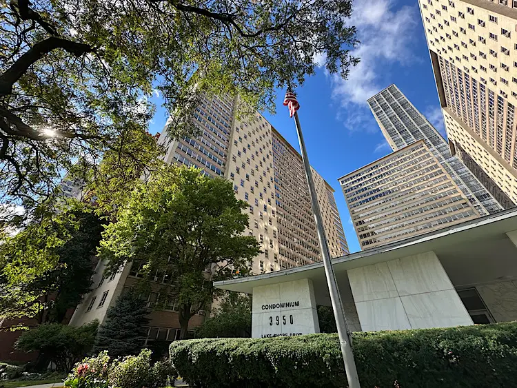 3950 N Lake Shore Drive #523D, Chicago, IL 60613 - Image #1