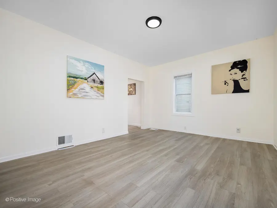 547 S Martin Luther King Jr Avenue, Waukegan, IL 60085 - Image #2