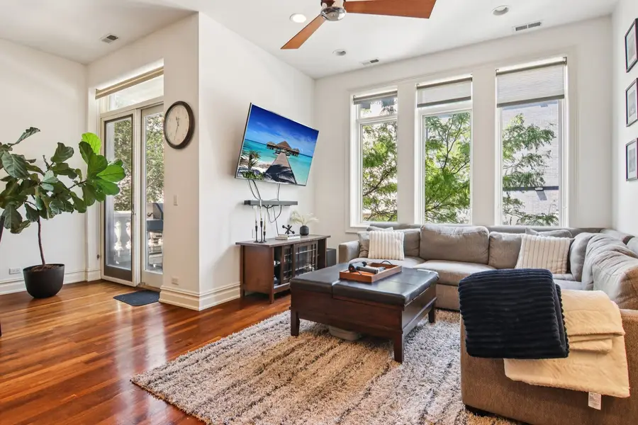 3161 N Halsted Street #202, Chicago, IL 60657 - Image #3