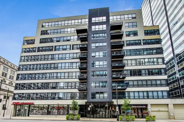 130 S Canal Street #10T, Chicago, IL 60606