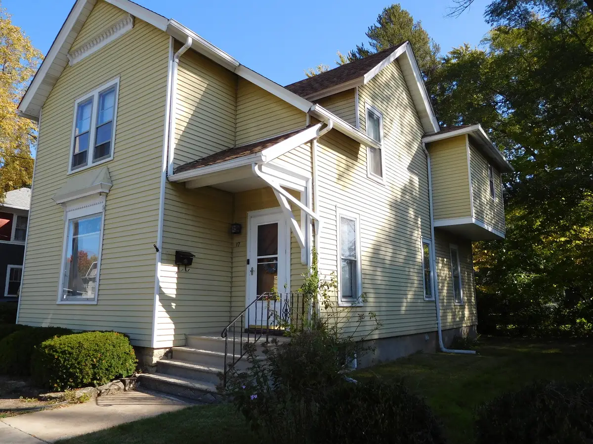 17 Blackhawk Street, Aurora, IL 60506 - Image #1