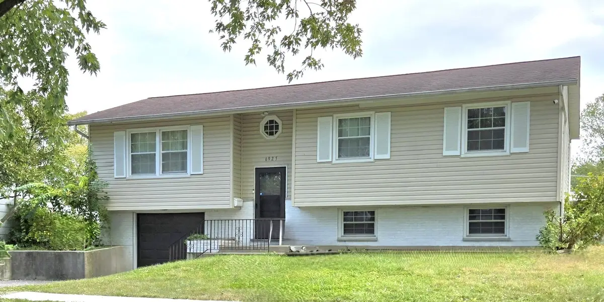 6925 Edgebrook Lane, Hanover Park, IL 60133 - Image #1