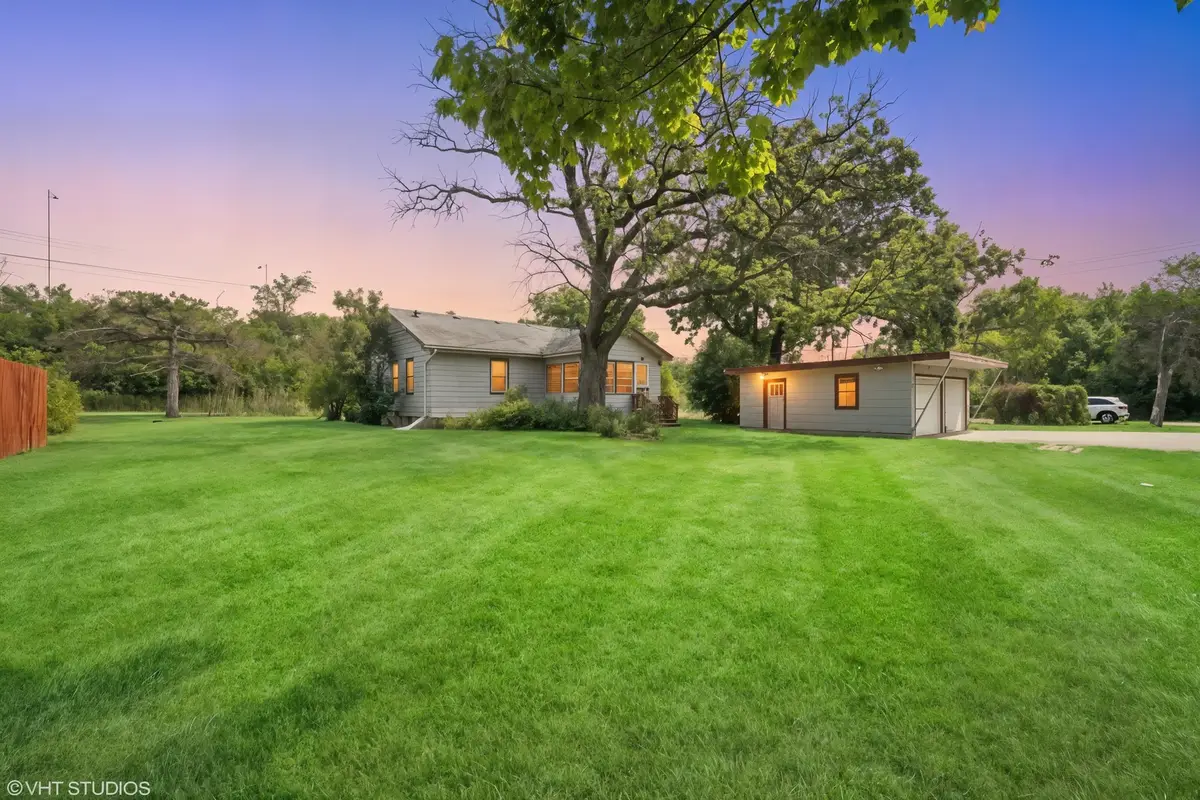 4363 W Kennedy Drive, Gurnee, IL 60031 - Image #1