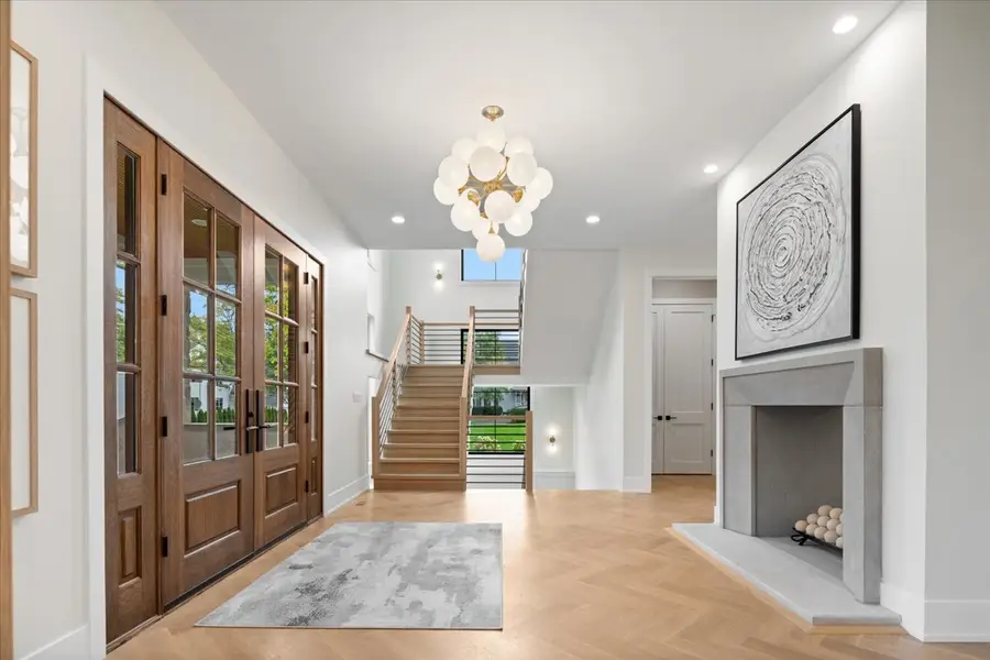 104 S Monroe Street, Hinsdale, IL 60521 - Image #3