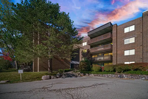 690 Chandler Road #302, Gurnee, IL 60031