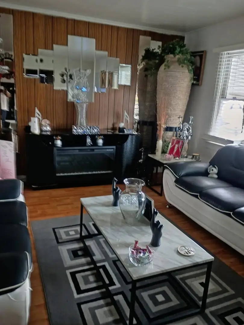 14041 S Calhoun Avenue, Burnham, IL 60633 - Image #2