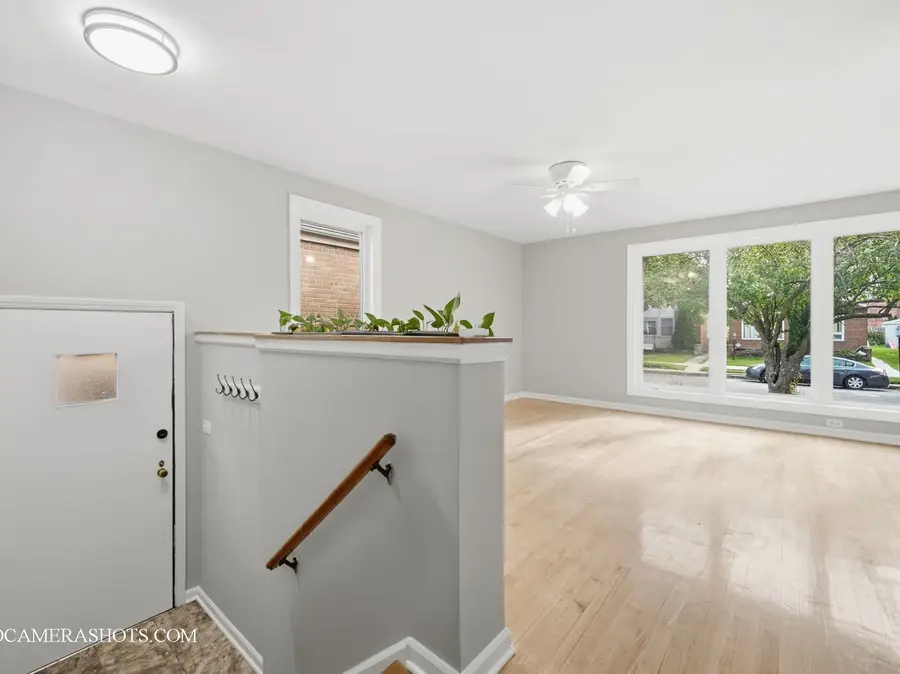 3126 W Jarlath Street, Chicago, IL 60645 - #2