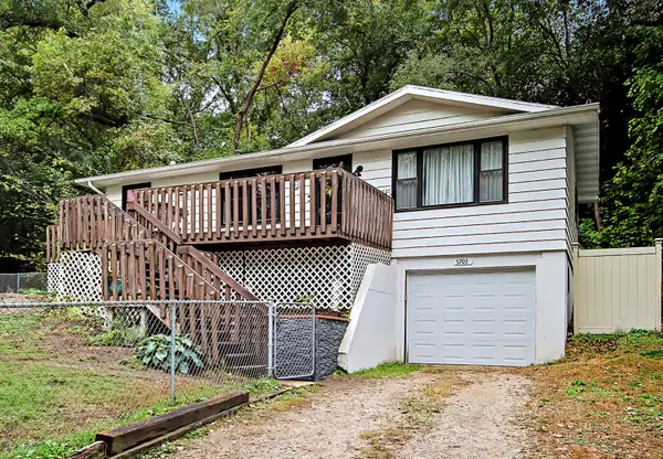 5703 Fox Lake Road, McHenry, IL 60051