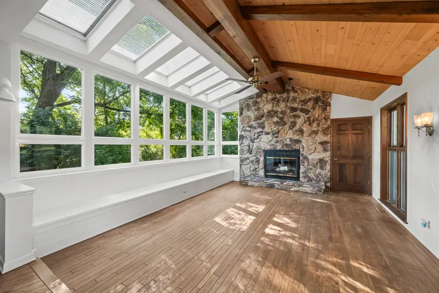 21 Ferndale Road, Deer Park, IL 60010 - Image #2