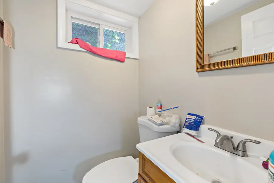 8122 S Kingston Avenue, Chicago, IL 60617 - Image #3