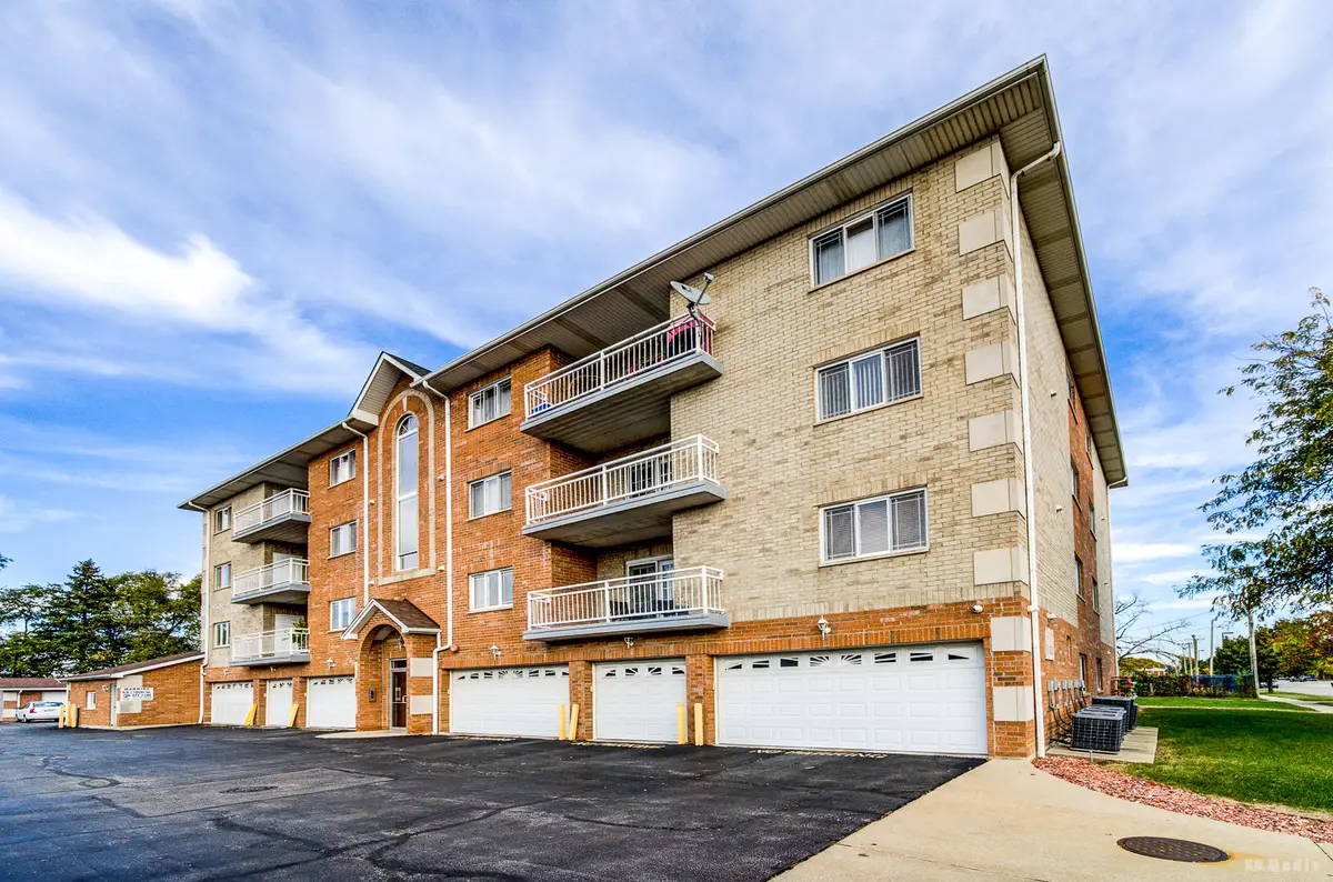 6600 W 87th Street #3SW, Burbank, IL 60459 - Image #1