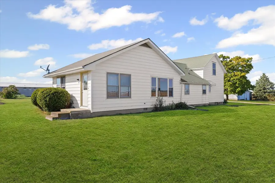139 N 1500e Road, Paxton, IL 60957 - Image #3