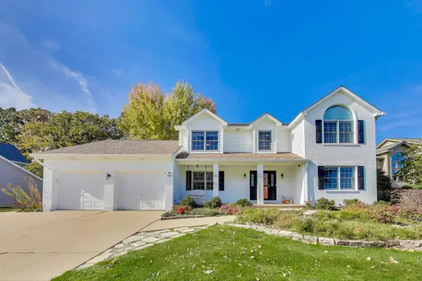 402 Hankes Road, Sugar Grove, IL 60554