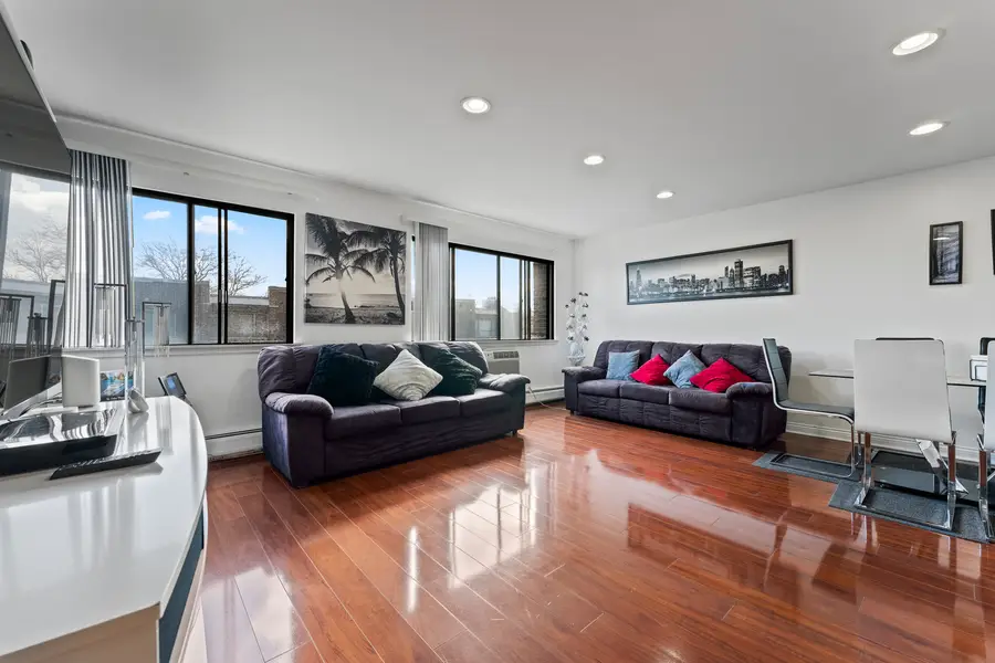 4623 N Chester Avenue #410, Chicago, IL 60656 - Image #3