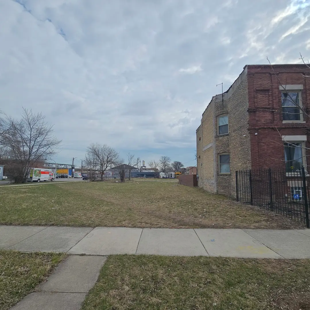 231 N La Crosse Avenue, Chicago, IL 60644 - Image #1