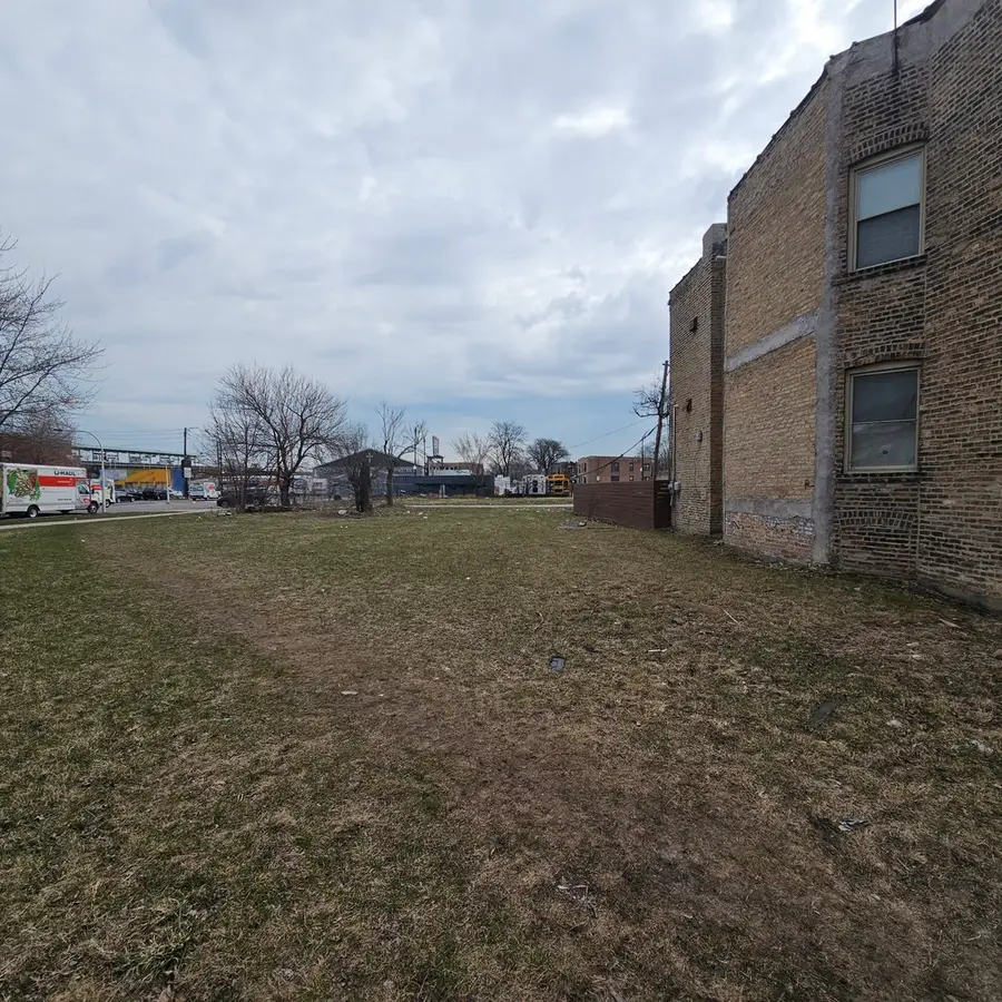 231 N La Crosse Avenue, Chicago, IL 60644 - Image #2