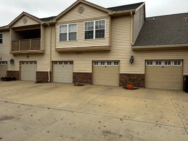 3818 Thornhill Circle #3818, Champaign, IL 61822 - #1