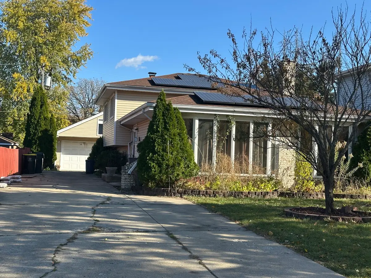 139 N Hemlock Avenue, Wood Dale, IL 60191 - Image #1