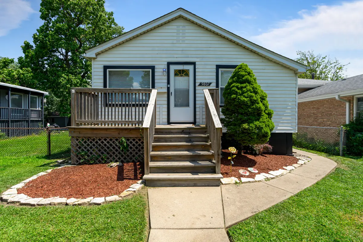 9807 Washington Avenue, Oak Lawn, IL 60453 - Image #1