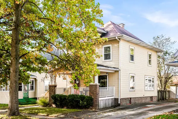 411 Willard Avenue, Bloomington, IL 61701