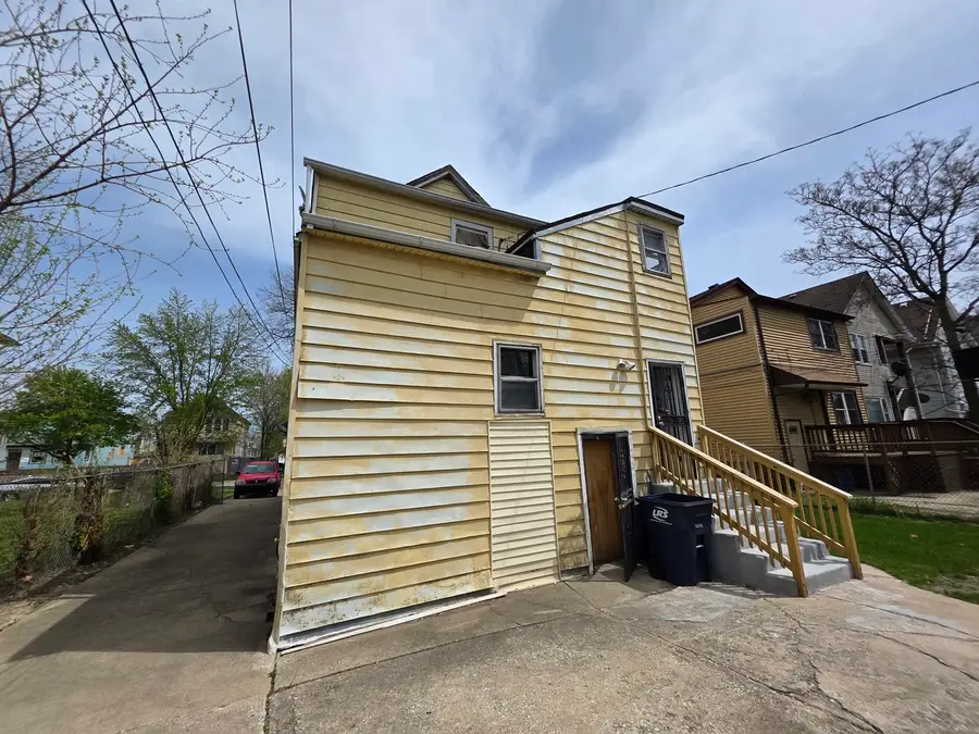 136 S 10th Avenue, Maywood, IL 60153 - #3