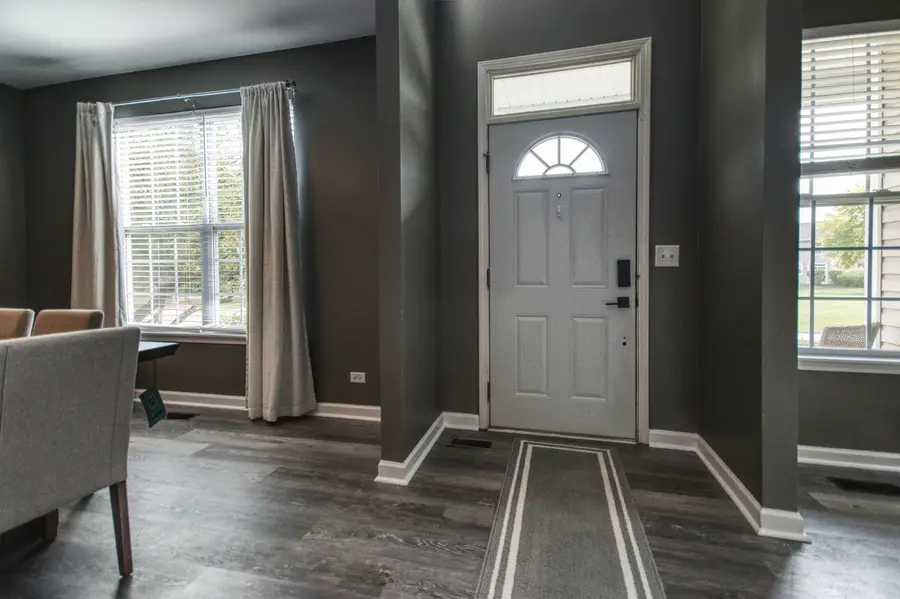 220 St James Parkway #A, Sugar Grove, IL 60554 - Image #2