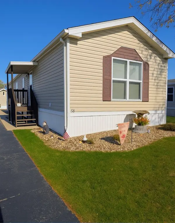 58 Swan Lane, Beecher, IL 60401