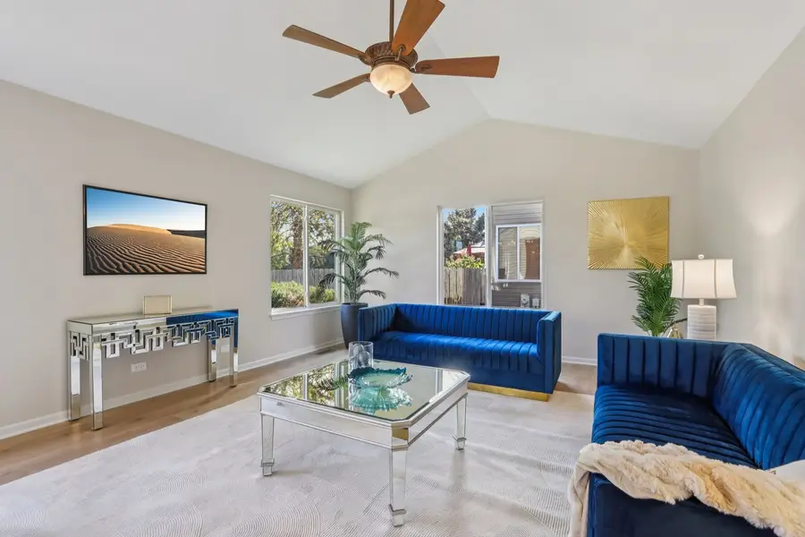 2060 Lyndhurst Lane, Aurora, IL 60503 - #3