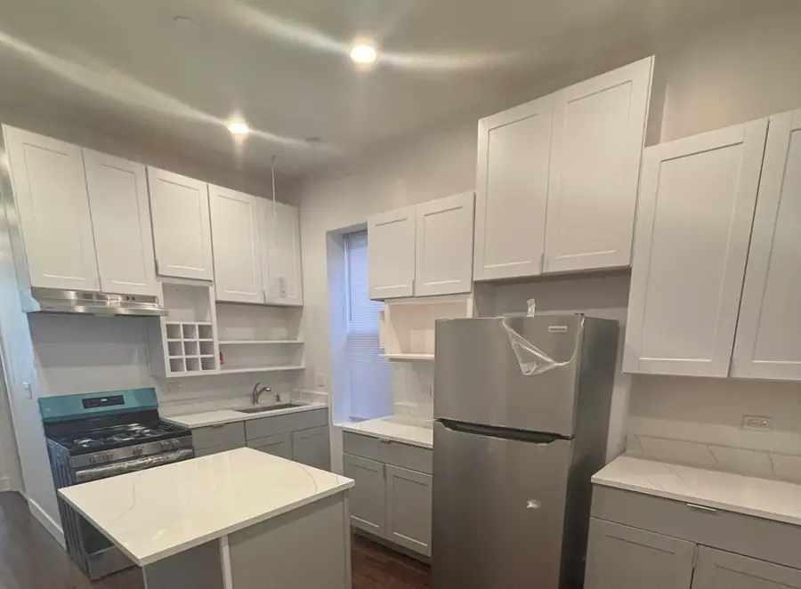 1242 S Sawyer Avenue, Chicago, IL 60623 - Image #3