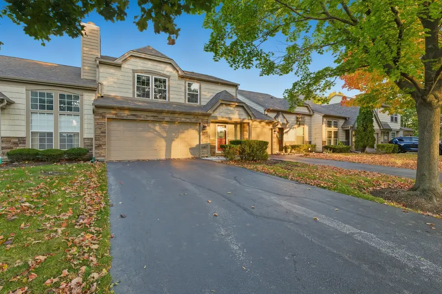 1297 Woodlake Drive, Carol Stream, IL 60188 - Image #3