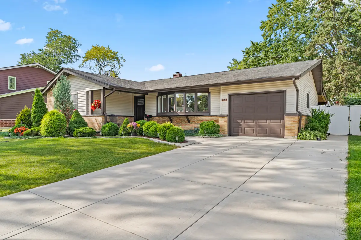 926 Wilshire Avenue, Elk Grove Village, IL 60007 - #1