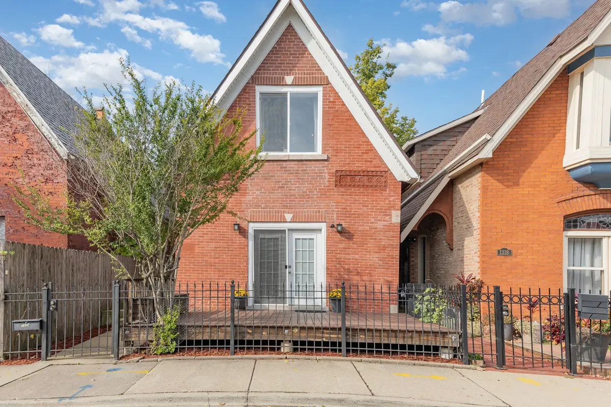 1320 S Heath Avenue, Chicago, IL 60608 - Image #1