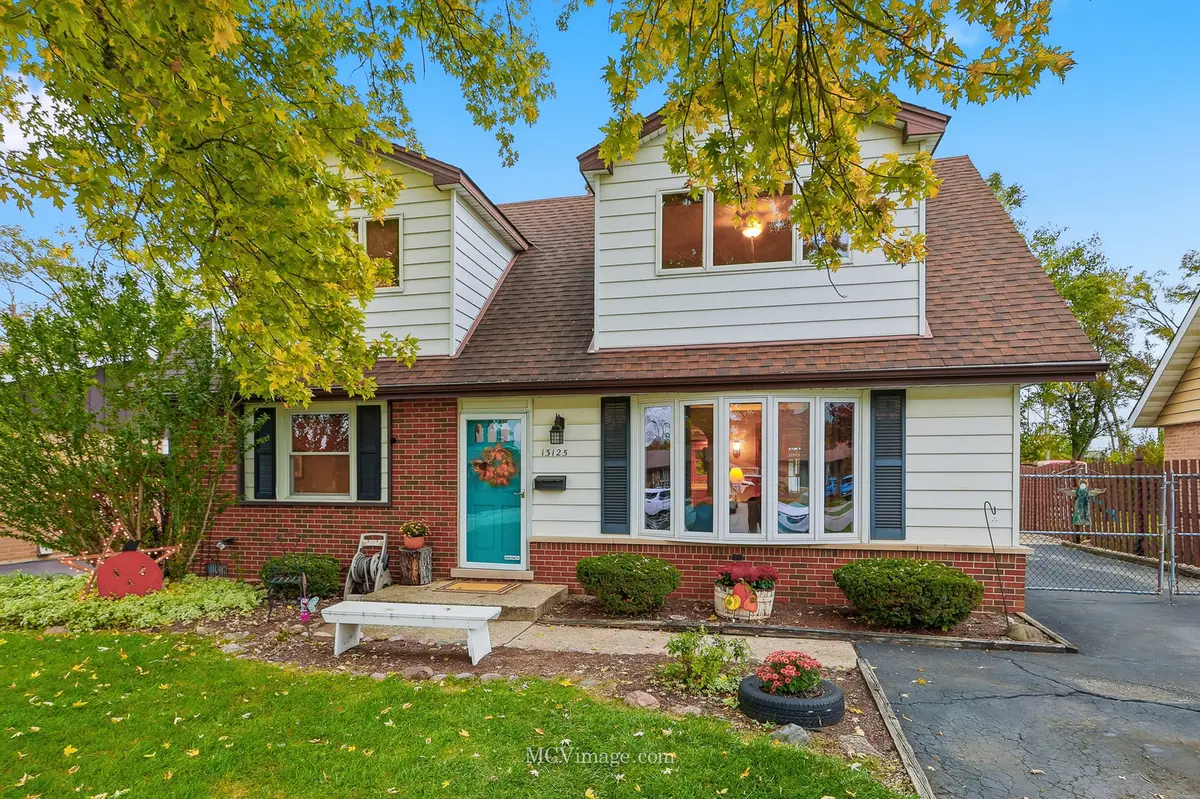 13125 E Playfield Drive, Crestwood, IL 60418 - #1