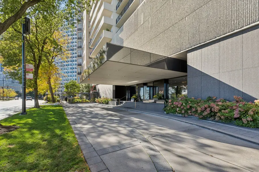 1212 N Lake Shore Drive #10CS, Chicago, IL 60610 - Image #2