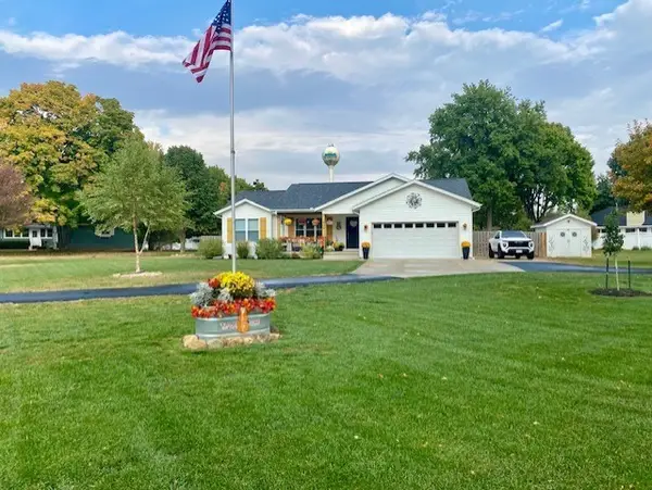 805 E Market Street, Hennepin, IL 61327