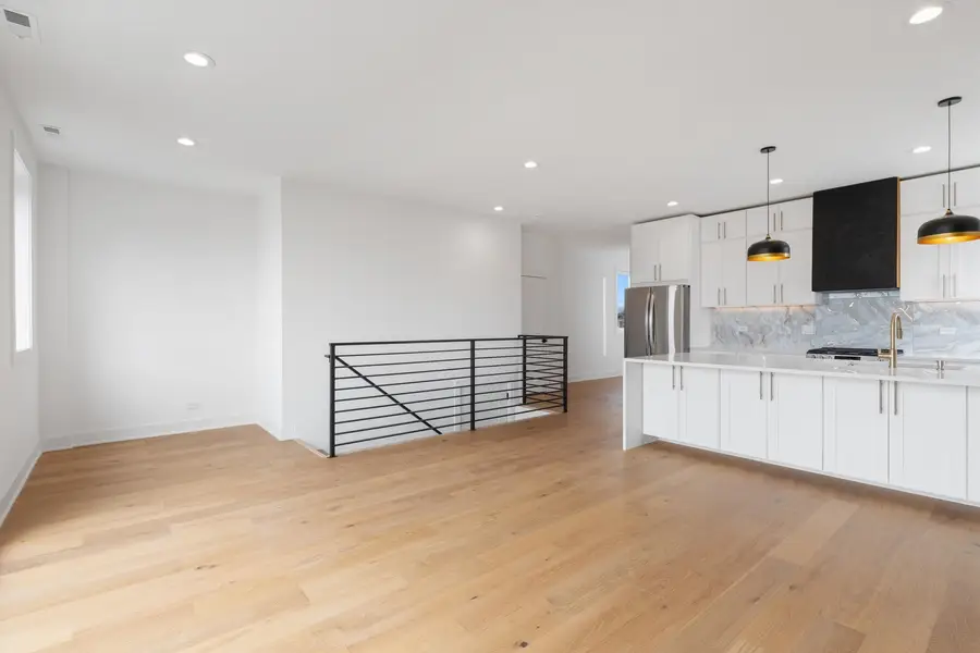 4920 N Whipple Street #2, Chicago, IL 60625 - Image #2