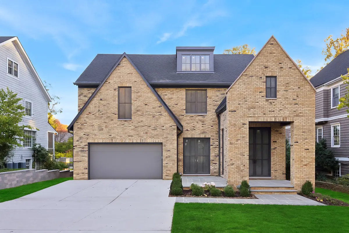 331 Forest Road, Hinsdale, IL 60521 - #1