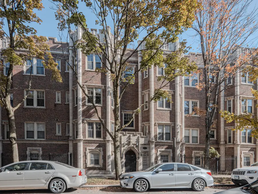 7037 S Crandon Avenue #219, Chicago, IL 60649 - Image #2