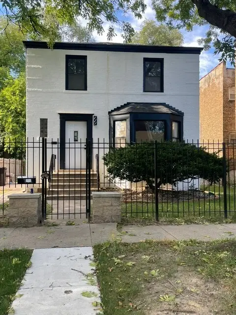 6812 S Saint Lawrence Avenue, Chicago, IL 60637 - Image #1
